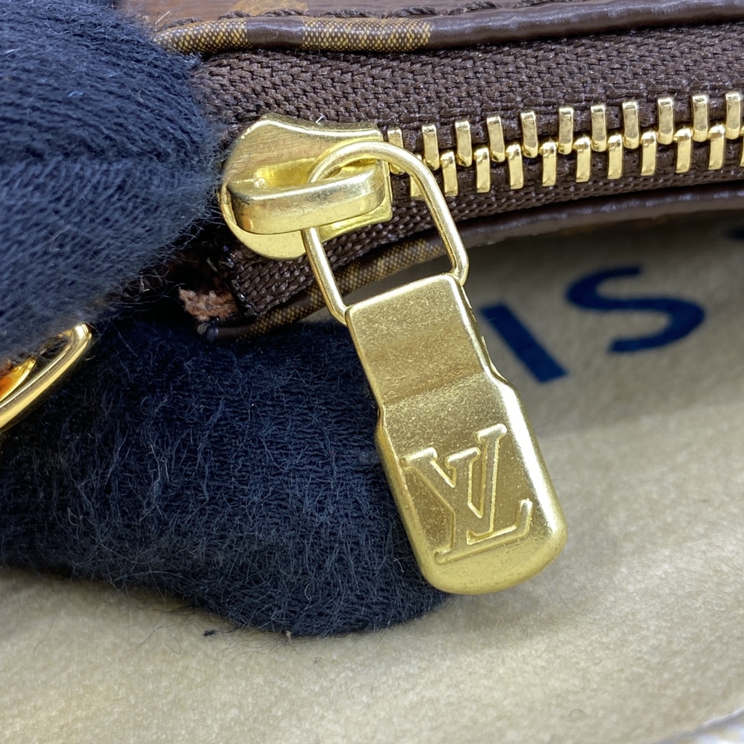 Louis Vuitton POCHETTE ACCESSOIRES Handbag Monogram M40712